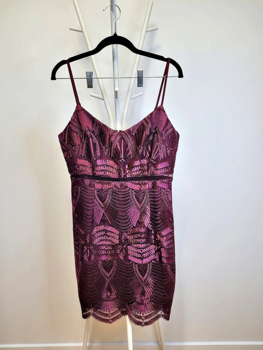 GUESS Gianni Embroidered Mesh Mini Dress Size 8 NWT Fig Purple Burgundy